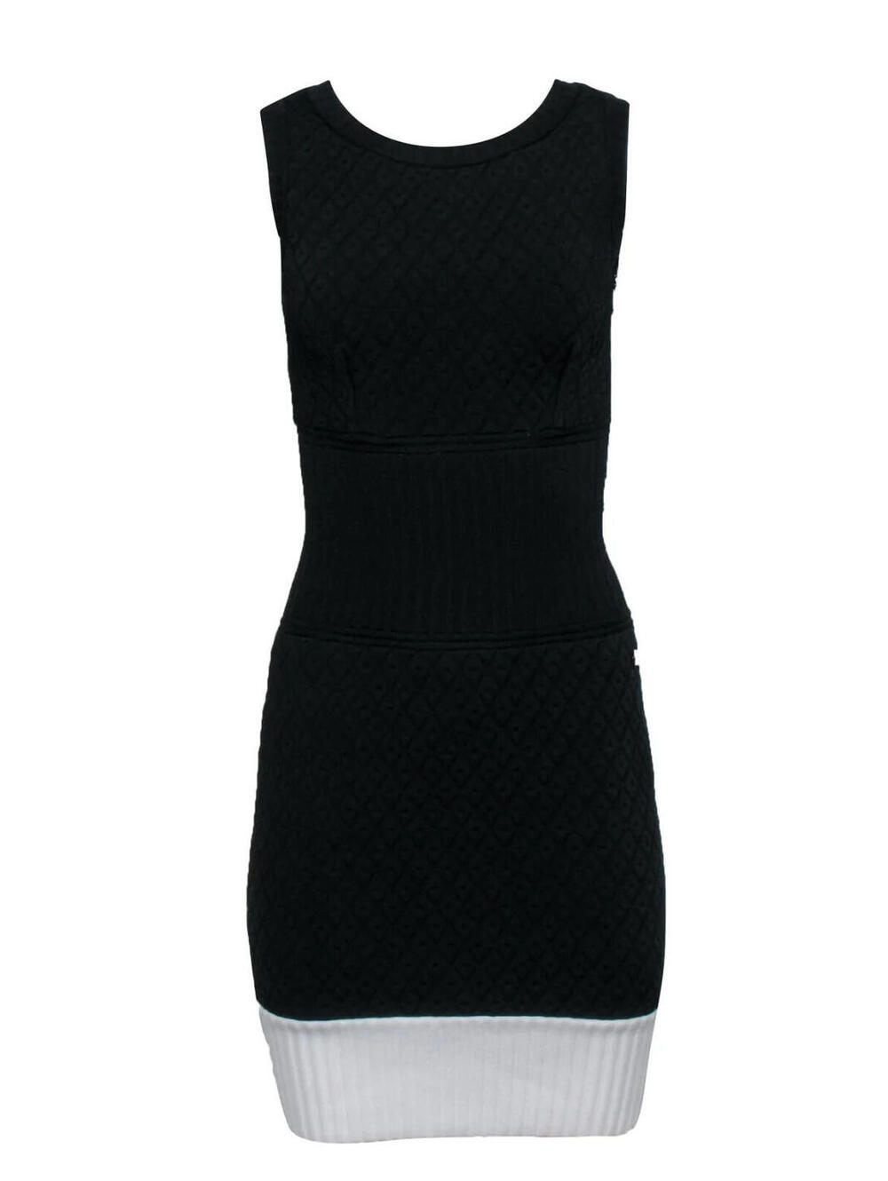 NEW, Chanel Knit Dress W/ Diamond Embossing in Black & White Sz 38 #DD31